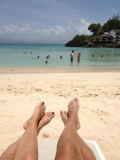 Marine Lorphelin feet photo thumbnail