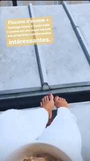 Marine Lorphelin feet photo thumbnail