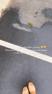 Marine Lorphelin feet photo thumbnail