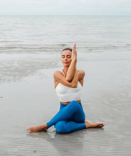 Marine Lorphelin feet photo thumbnail