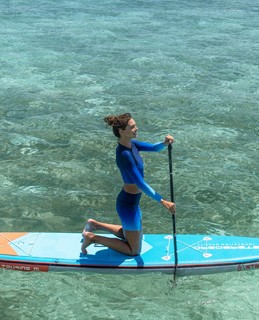Marine Lorphelin feet photo thumbnail