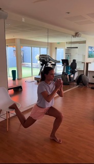 Marine Lorphelin feet photo thumbnail