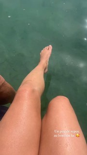 Marine Lorphelin feet photo thumbnail