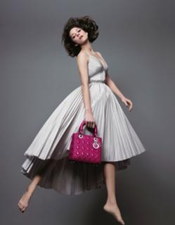 Marion Cotillard feet photo thumbnail
