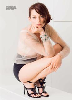 Marion Cotillard feet photo thumbnail