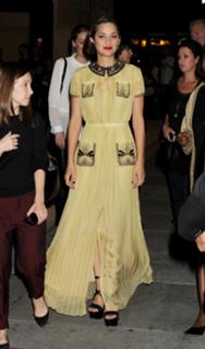 Marion Cotillard feet photo thumbnail