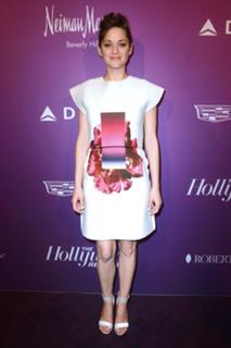 Marion Cotillard feet photo thumbnail