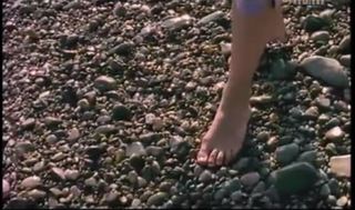 Marion Cotillard feet photo thumbnail