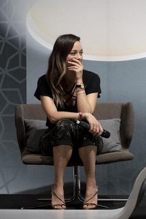 Marion Cotillard feet photo thumbnail