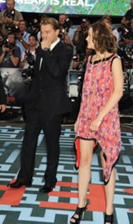 Marion Cotillard feet photo thumbnail
