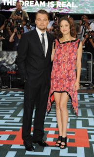 Marion Cotillard feet photo thumbnail