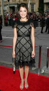 Marion Cotillard feet photo thumbnail