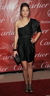 Marion Cotillard feet photo thumbnail