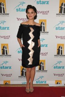 Marion Cotillard feet photo thumbnail