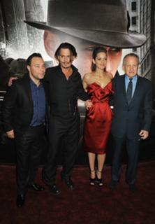Marion Cotillard feet photo thumbnail