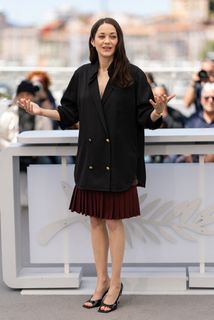 Marion Cotillard feet photo 9