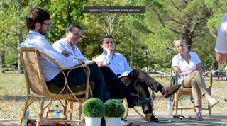 Marion Maréchal Le Pen feet photo thumbnail