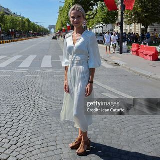 Marion Rousse feet photo 2