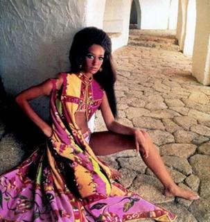 Marisa Berenson feet photo 9