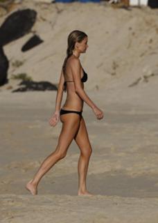 Marisa Miller feet photo thumbnail