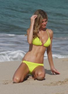 Marisa Miller feet photo thumbnail