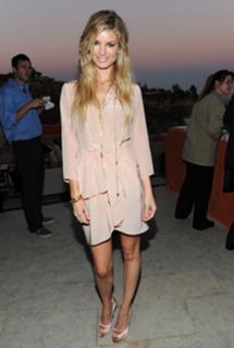 Marisa Miller feet photo thumbnail