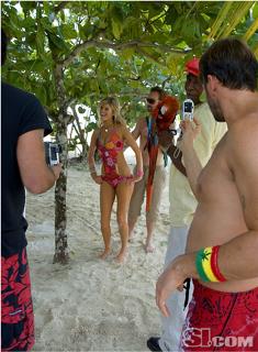 Marisa Miller feet photo thumbnail