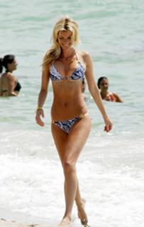 Marisa Miller feet photo thumbnail