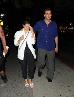 Marisa Tomei feet photo thumbnail