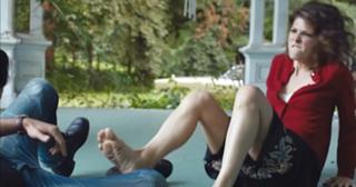 Marisa Tomei feet photo thumbnail