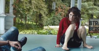 Marisa Tomei feet photo thumbnail