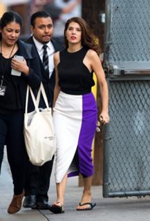 Marisa Tomei feet photo thumbnail