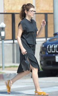 Marisa Tomei feet photo thumbnail