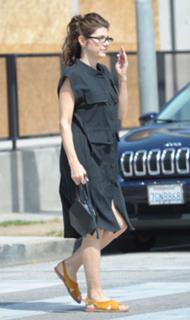 Marisa Tomei feet photo thumbnail