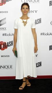 Marisa Tomei feet photo thumbnail