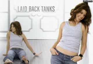 Marisa Tomei feet photo thumbnail