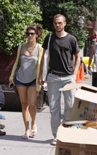 Marisa Tomei feet photo thumbnail