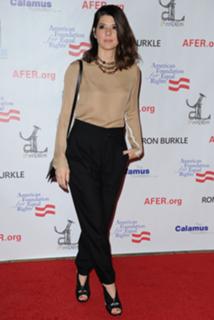 Marisa Tomei feet photo thumbnail