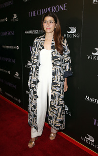 Marisa Tomei feet photo thumbnail