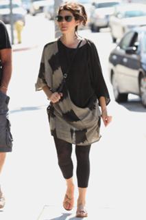 Marisa Tomei feet photo thumbnail