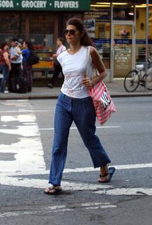 Marisa Tomei feet photo thumbnail