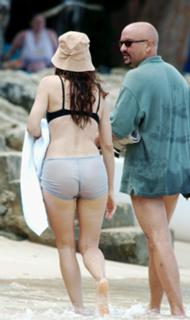 Marisa Tomei feet photo thumbnail