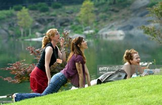Marisa Tomei feet photo thumbnail