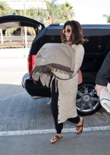 Marisa Tomei feet photo thumbnail