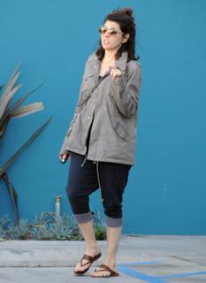 Marisa Tomei feet photo thumbnail