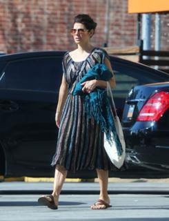Marisa Tomei feet photo thumbnail