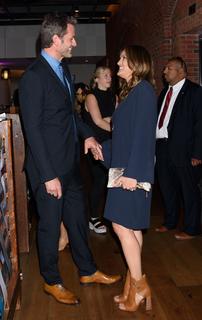Mariska Hargitay feet photo thumbnail