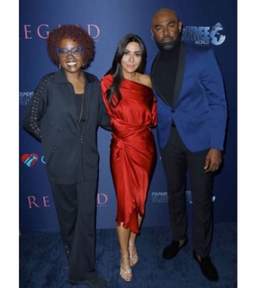 Marisol Nichols feet photo thumbnail