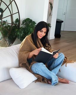 Marisol Nichols feet photo thumbnail