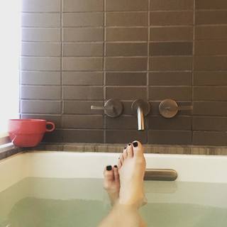 Marissa Jaret Winokur feet photo 7